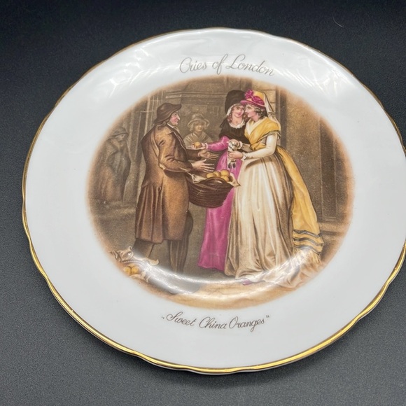 Rare Set of Two Vintage Decorative Plates, “Cries of London” Series 8" Numbered - Picture 9 of 15